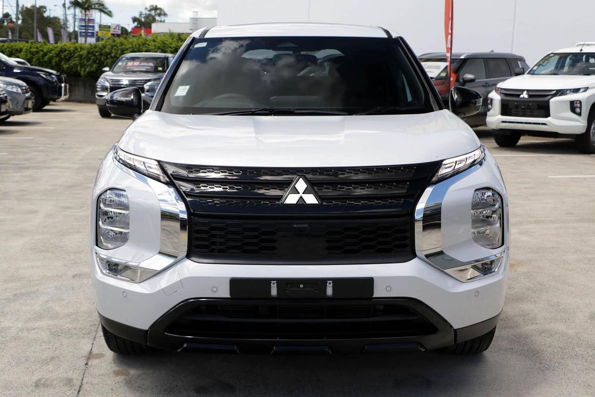 2024 Mitsubishi Outlander LS ZM