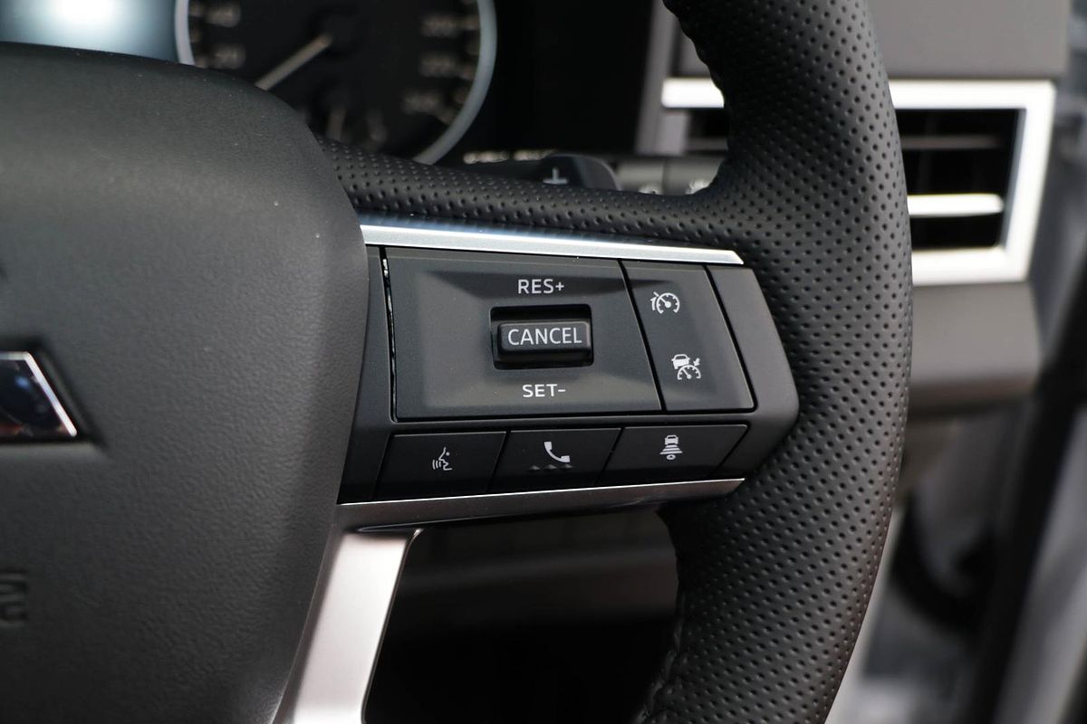 2024 Mitsubishi Outlander LS ZM