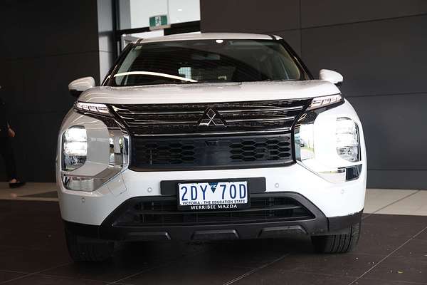 2022 Mitsubishi Outlander ES ZM