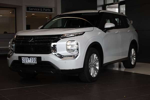 2022 Mitsubishi Outlander ES ZM