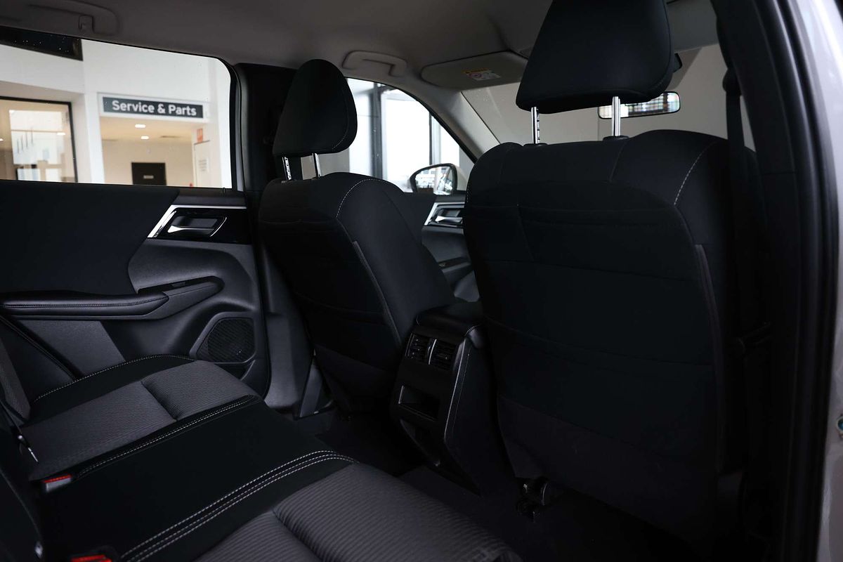 2022 Mitsubishi Outlander ES ZM