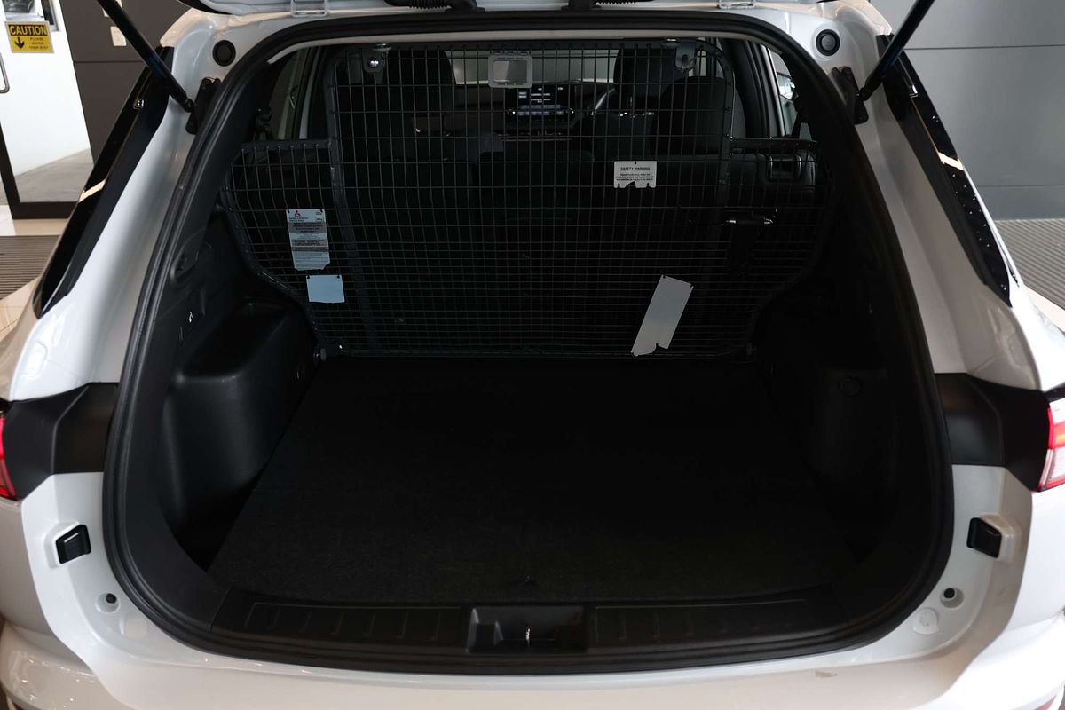 2022 Mitsubishi Outlander ES ZM