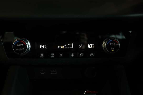 2022 Mitsubishi Outlander ES ZM