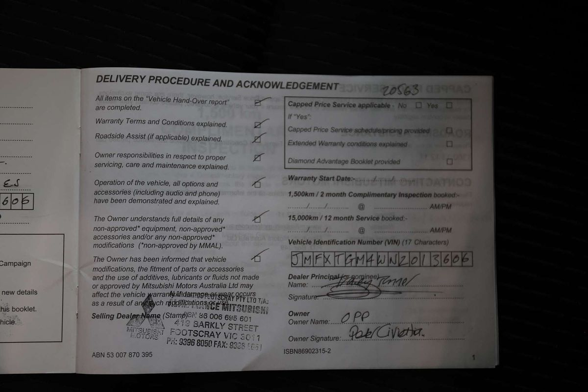 2022 Mitsubishi Outlander ES ZM