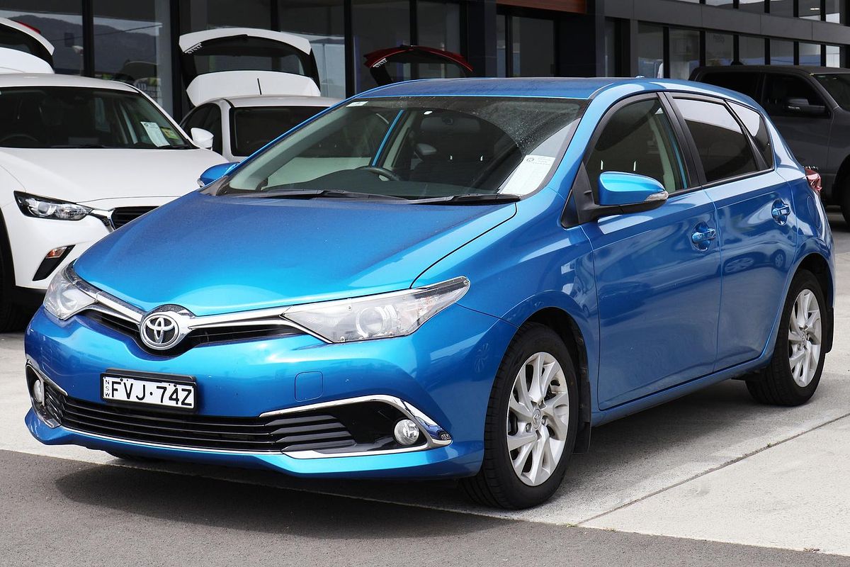 2017 Toyota Corolla Ascent Sport ZRE182R