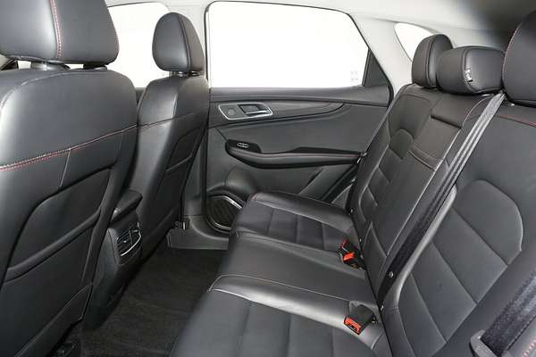 2024 MG HS Vibe SAS23