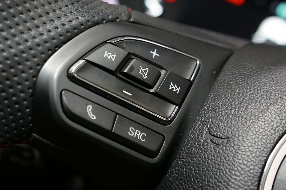 2024 MG HS Vibe SAS23