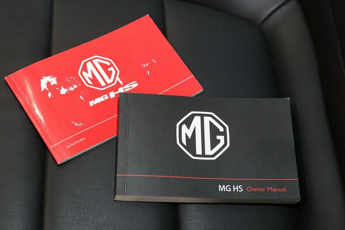 2024 MG HS Vibe SAS23