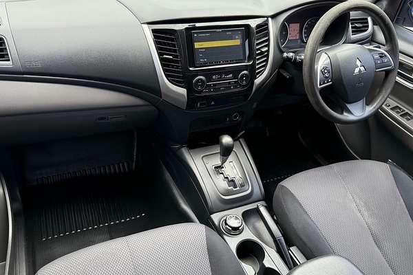 2017 Mitsubishi Triton GLX+ MQ 4X4