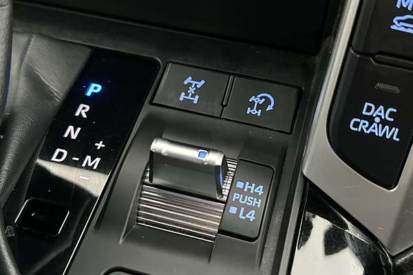 2023 Toyota Landcruiser GXL FJA300R