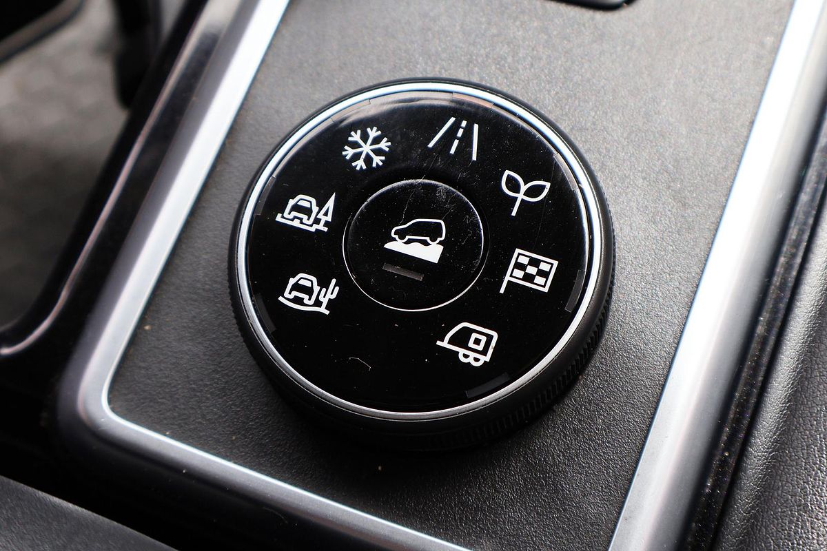 2022 Nissan Pathfinder Ti R53