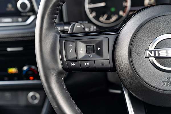 2025 Nissan X-TRAIL ST-L T33