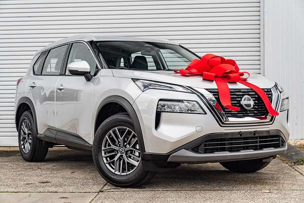 2025 Nissan X-TRAIL ST T33