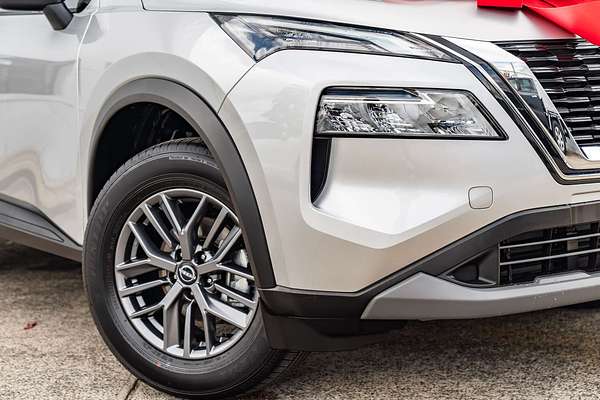 2025 Nissan X-TRAIL ST T33