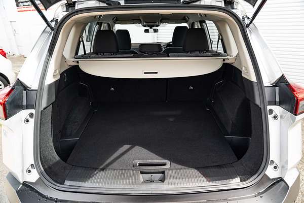 2025 Nissan X-TRAIL ST T33