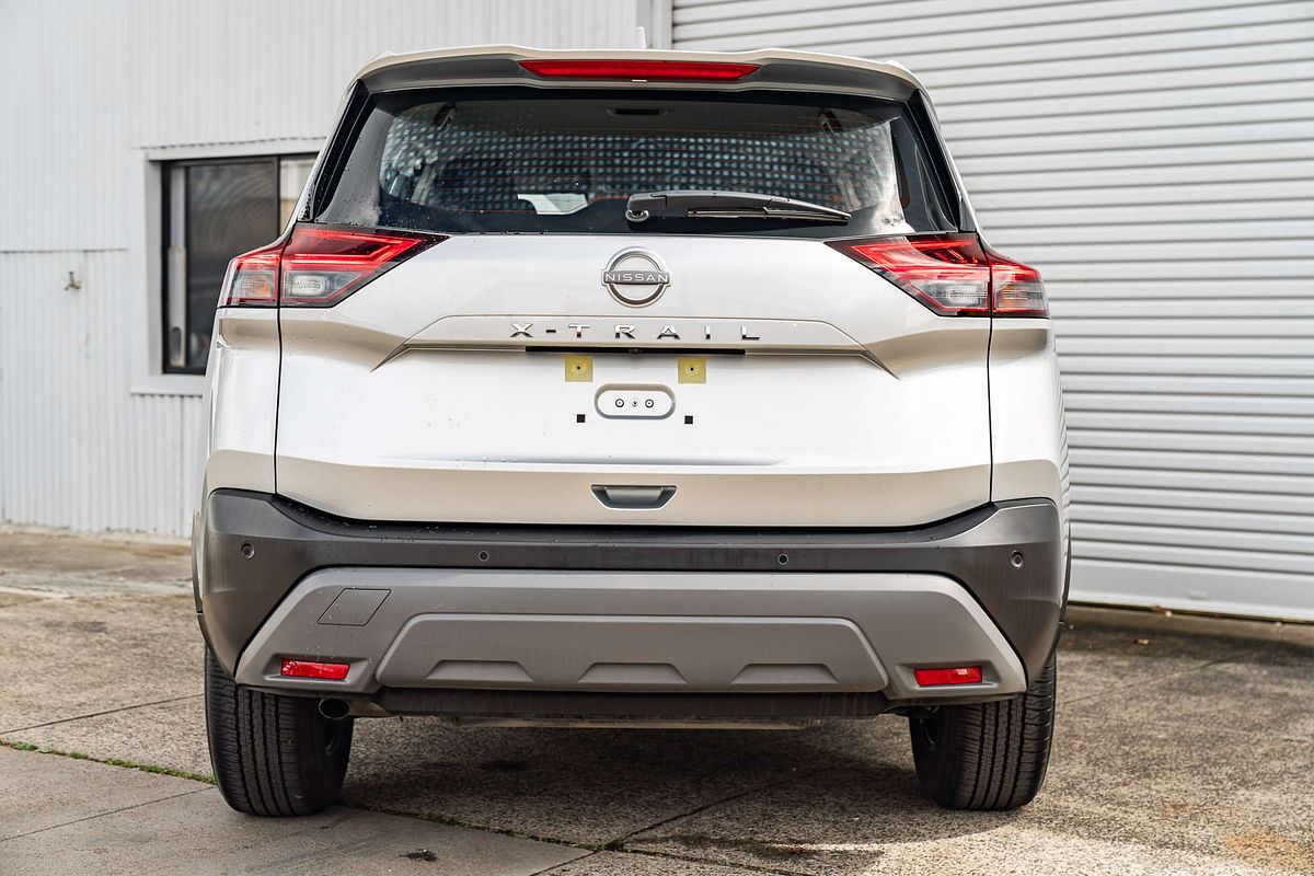 2025 Nissan X-TRAIL ST T33