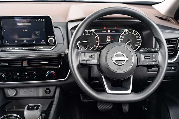 2025 Nissan X-TRAIL ST T33