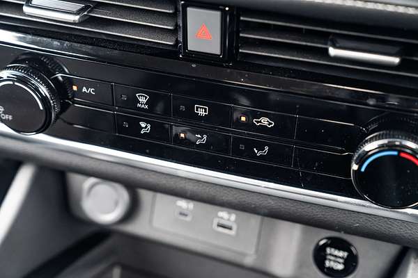 2025 Nissan X-TRAIL ST T33