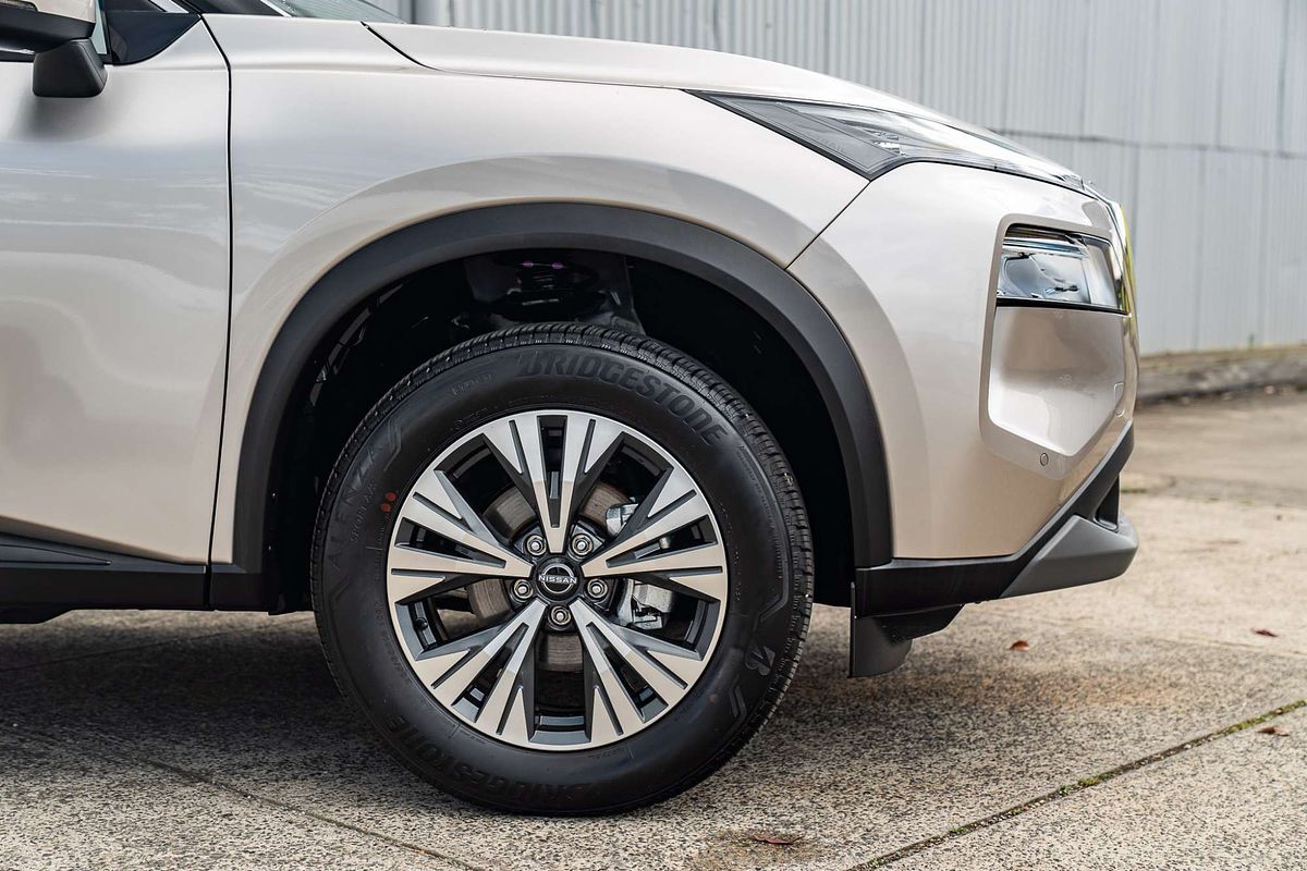 2024 Nissan X-TRAIL ST-L T33