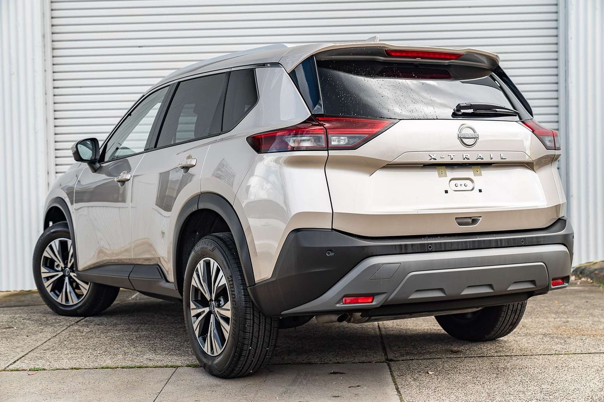 2024 Nissan X-TRAIL ST-L T33