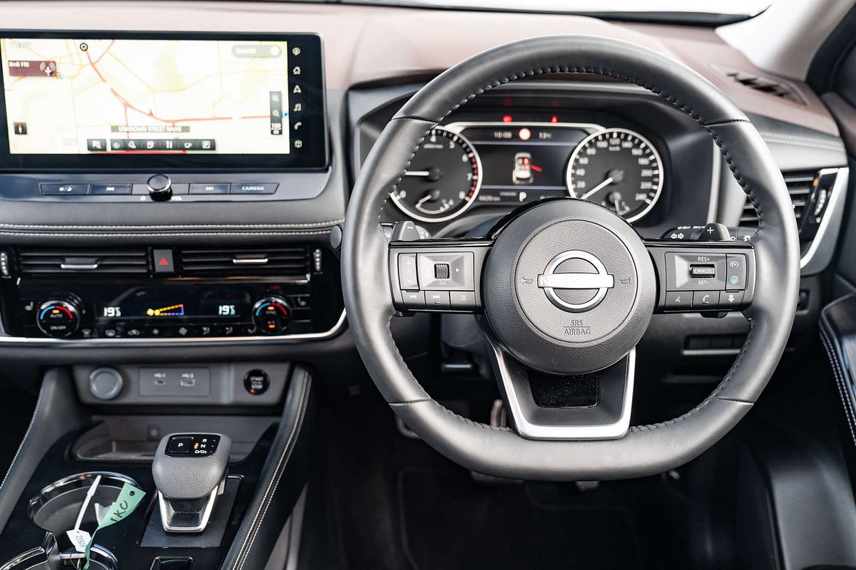 2024 Nissan X-TRAIL ST-L T33