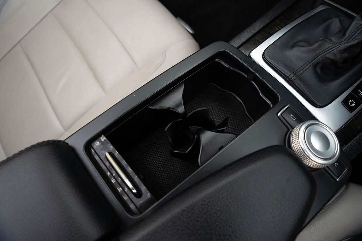 2011 Mercedes-Benz E-Class E250 CGI Avantgarde A207