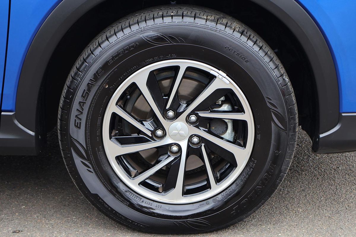 2024 Mitsubishi Eclipse Cross ES YB