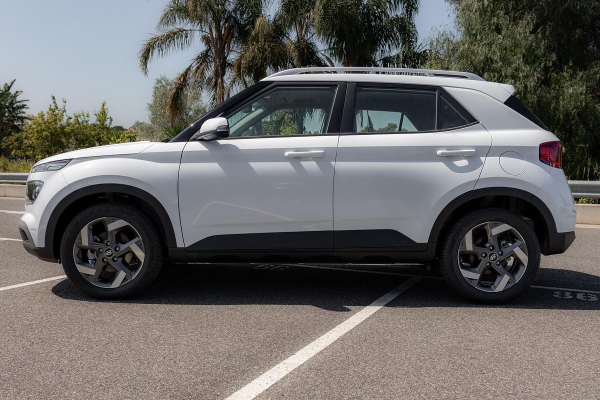 2025 Hyundai Venue Active QX.V5