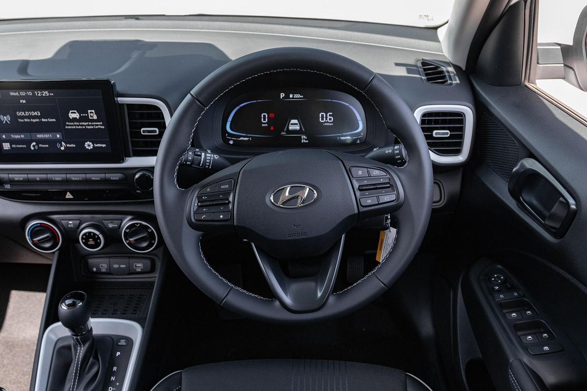 2025 Hyundai Venue Active QX.V5