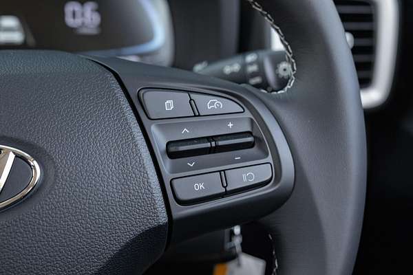 2025 Hyundai Venue Active QX.V5