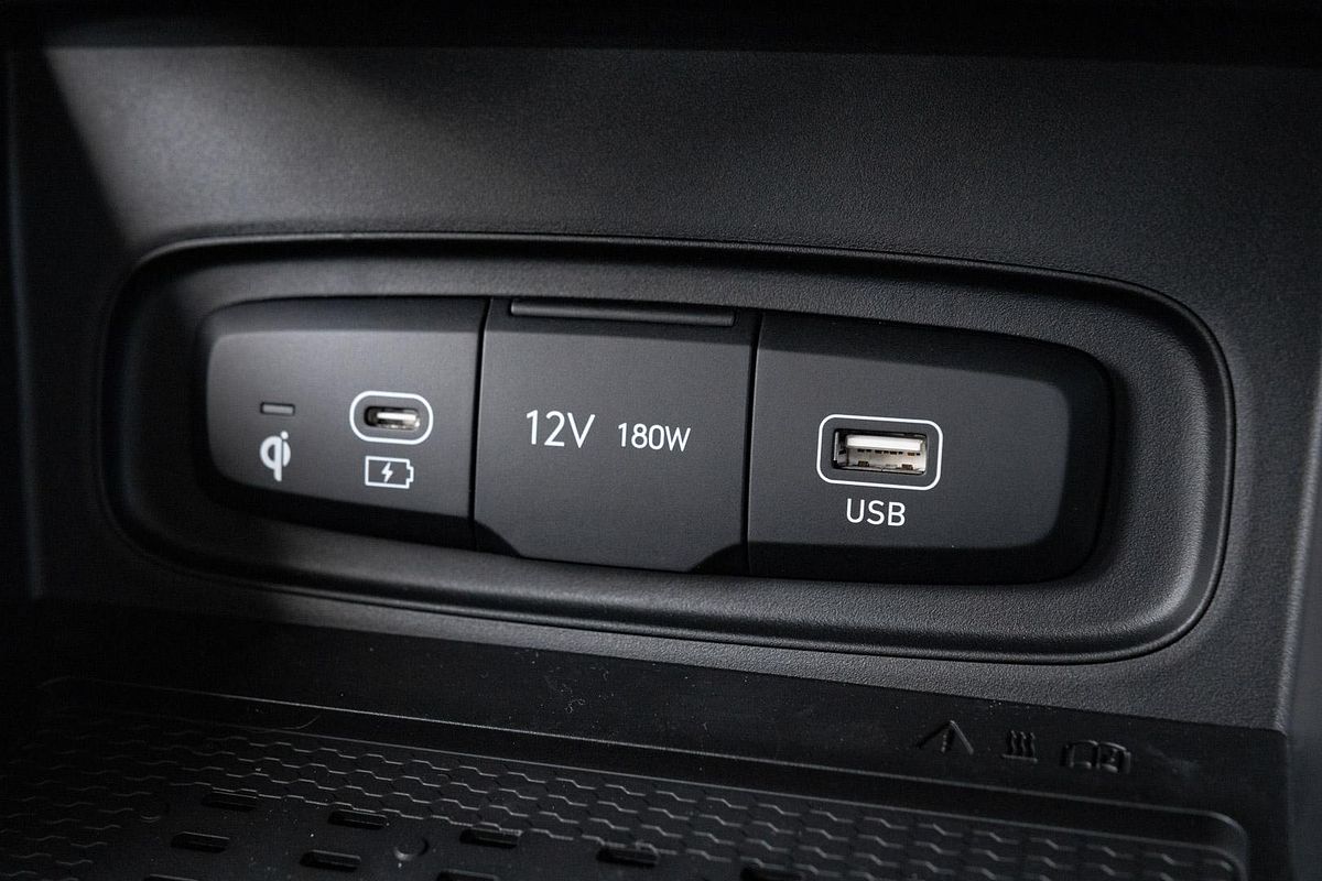 2025 Hyundai Venue Active QX.V5