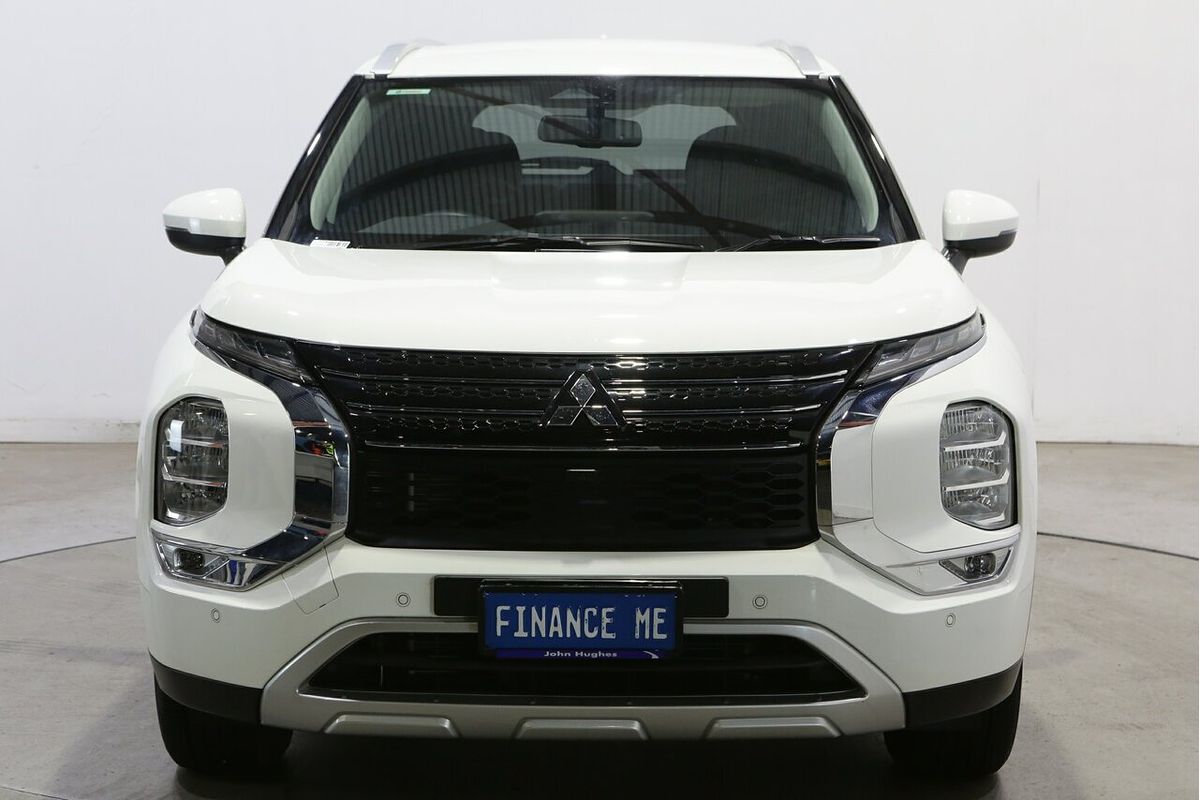 2024 Mitsubishi Outlander LS ZM