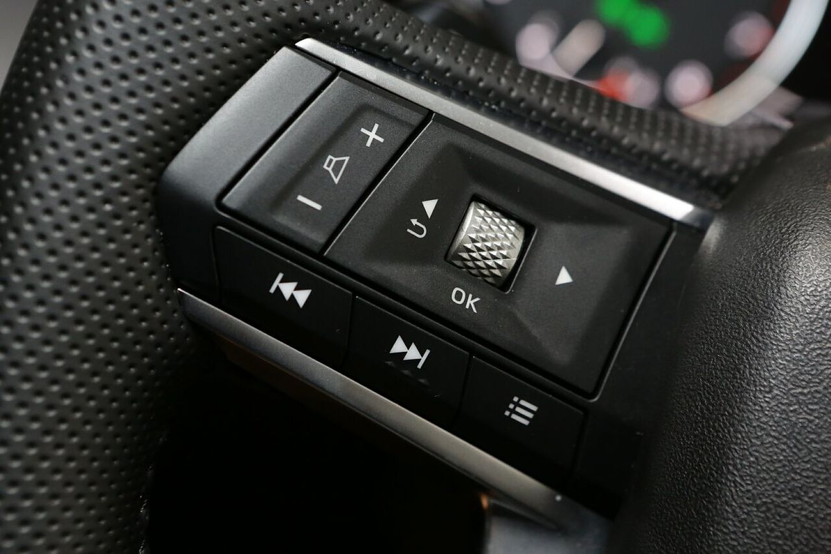 2024 Mitsubishi Outlander LS ZM