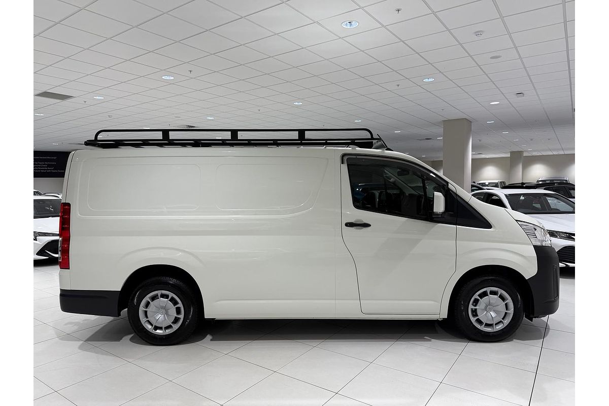 2024 Toyota Hiace GDH300R
