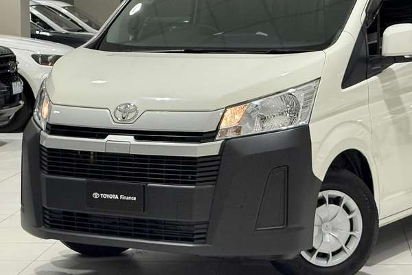 2024 Toyota Hiace GDH300R