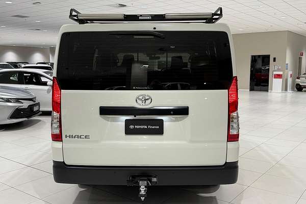 2024 Toyota Hiace GDH300R