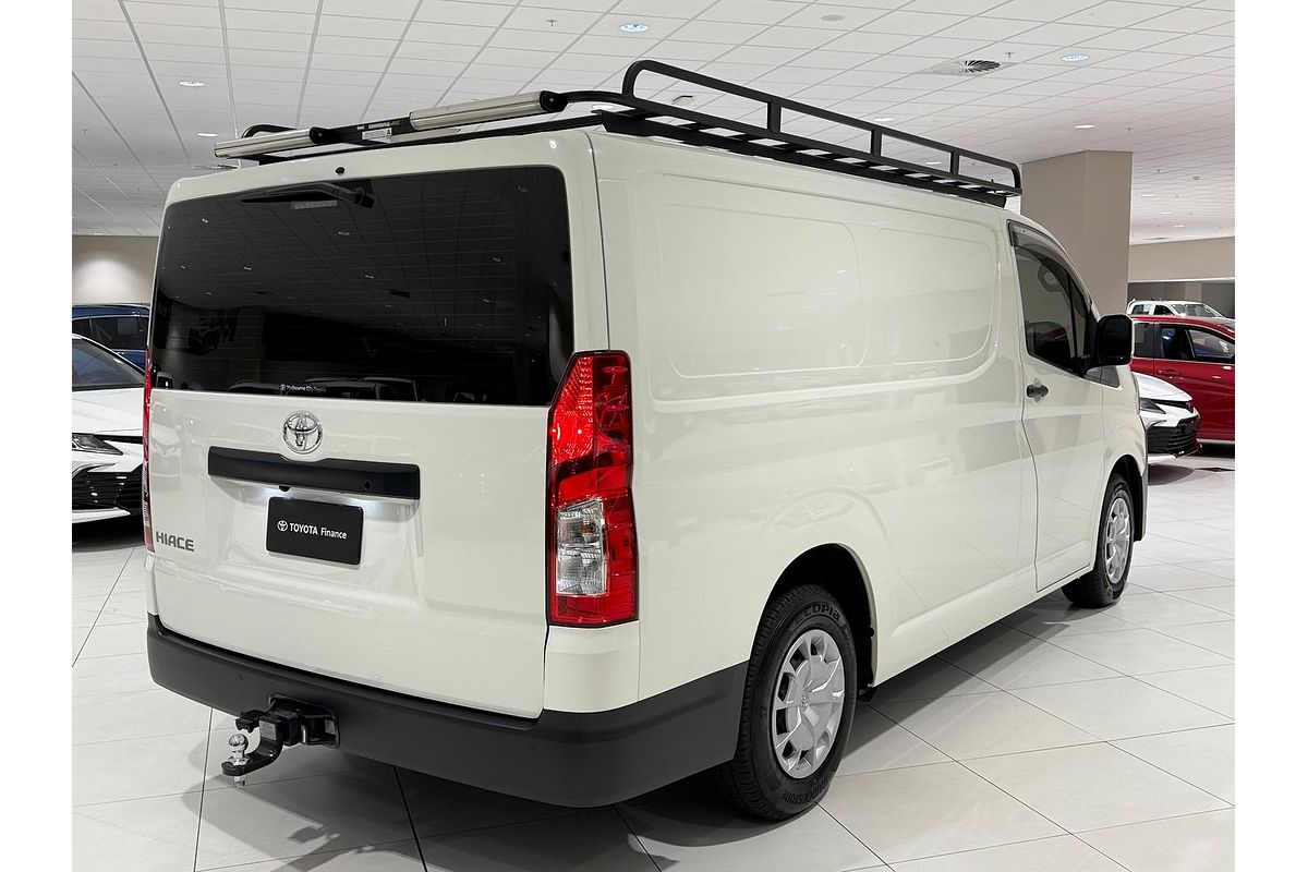 2024 Toyota Hiace GDH300R
