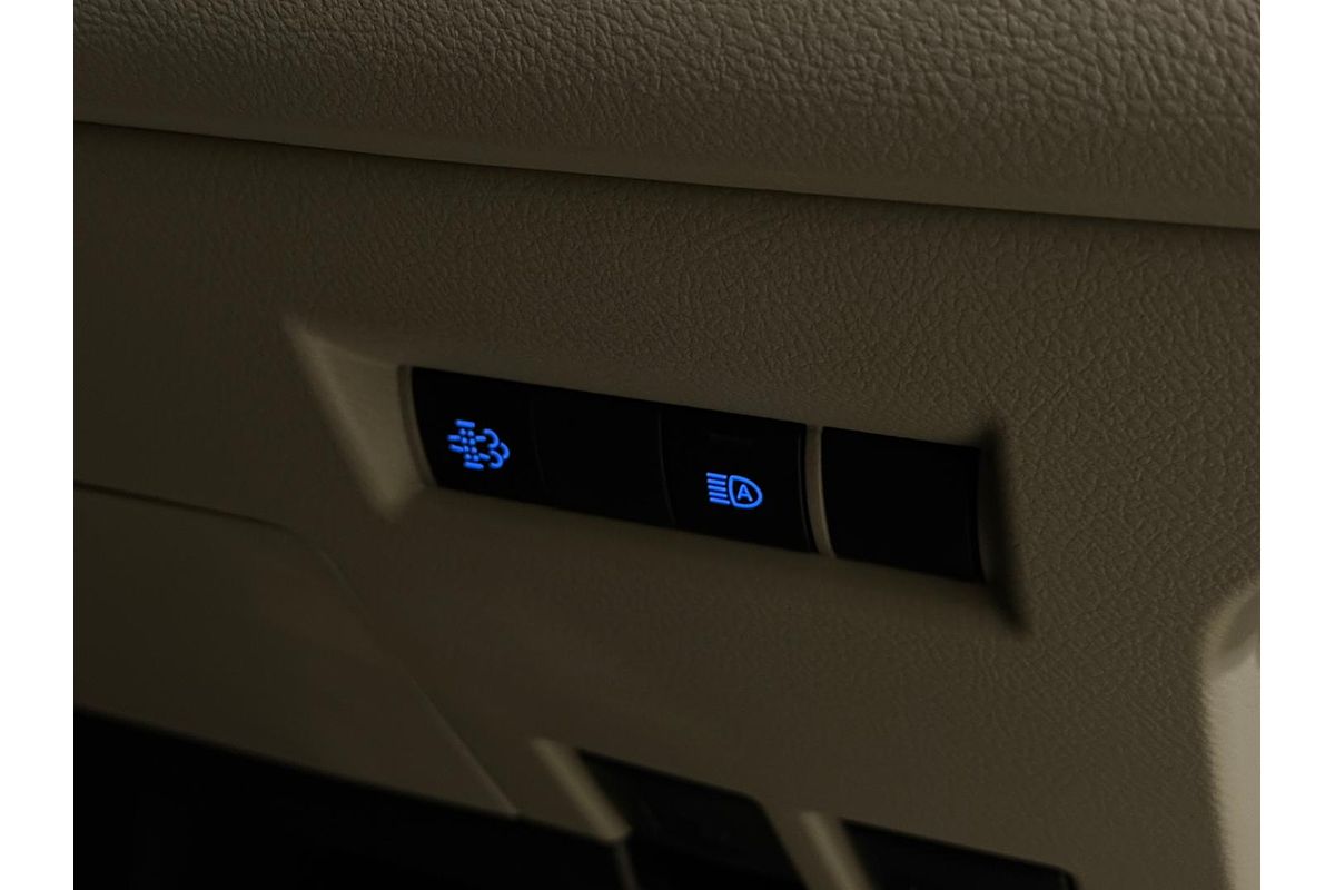 2024 Toyota Hiace GDH300R