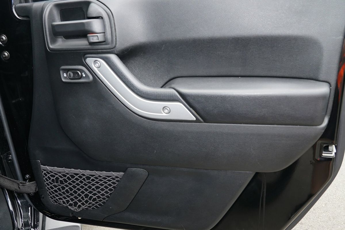 2017 Jeep Wrangler Overland JK