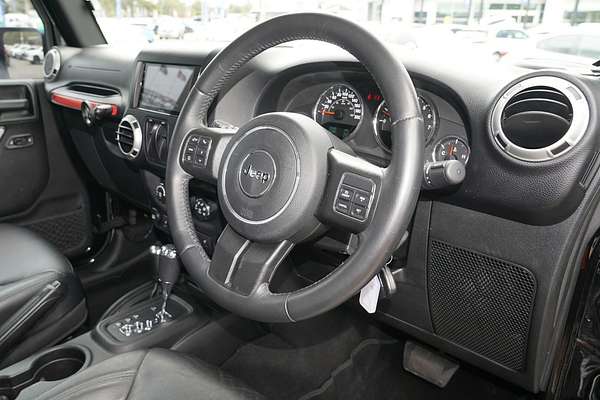 2017 Jeep Wrangler Overland JK