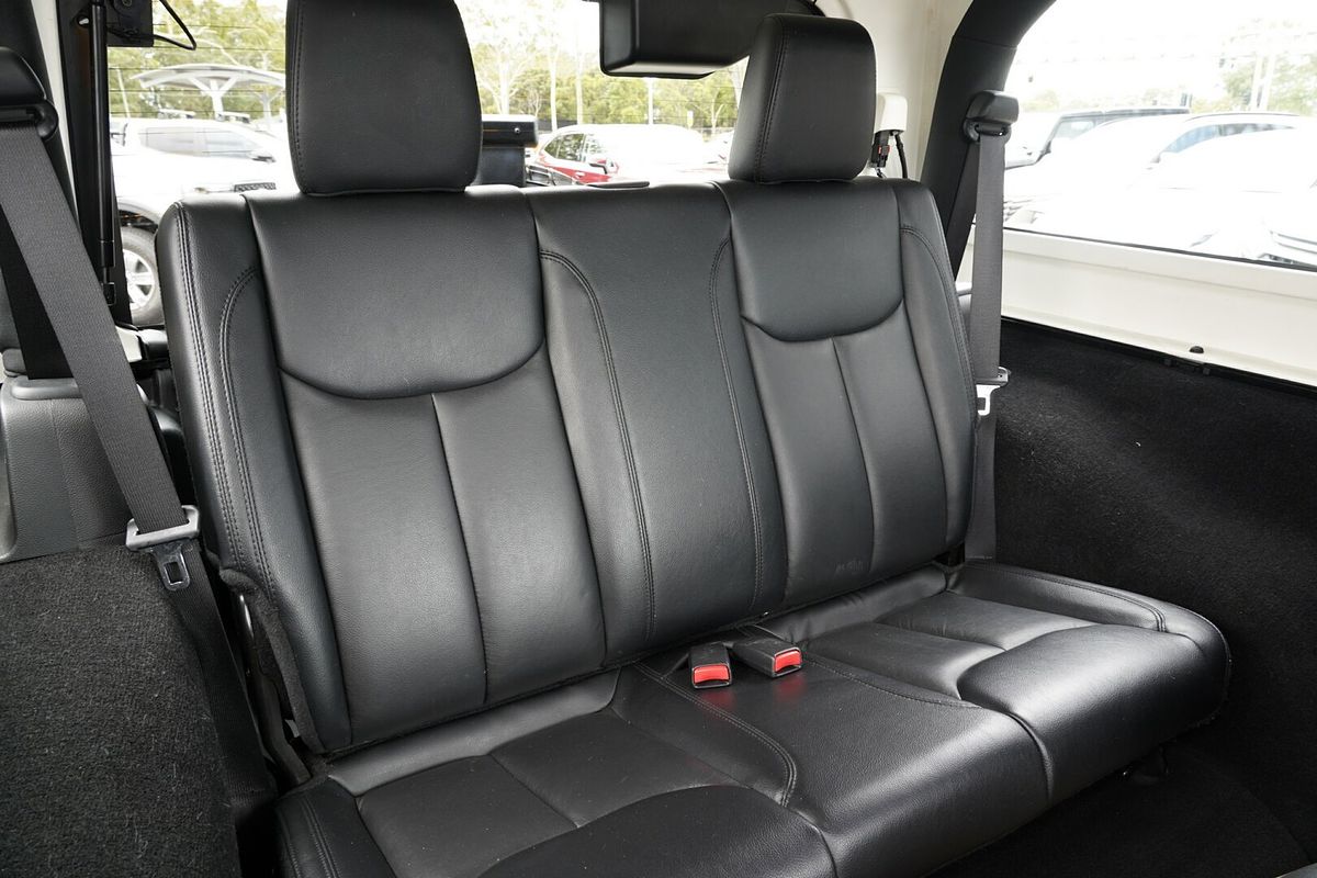 2017 Jeep Wrangler Overland JK