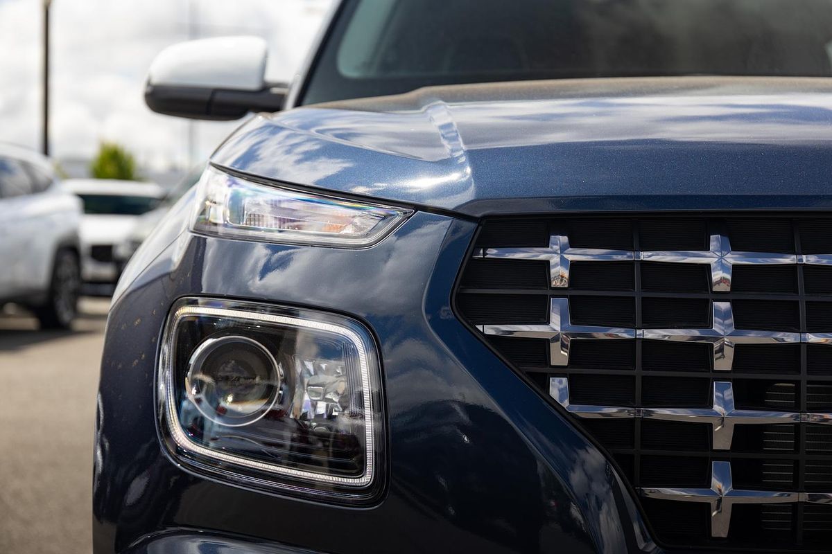 2025 Hyundai Venue Elite QX.V5
