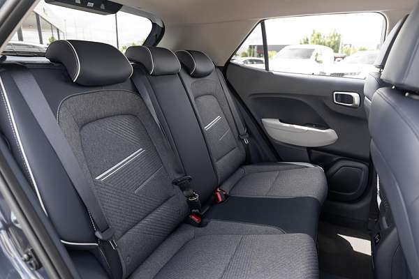 2025 Hyundai Venue Elite QX.V5