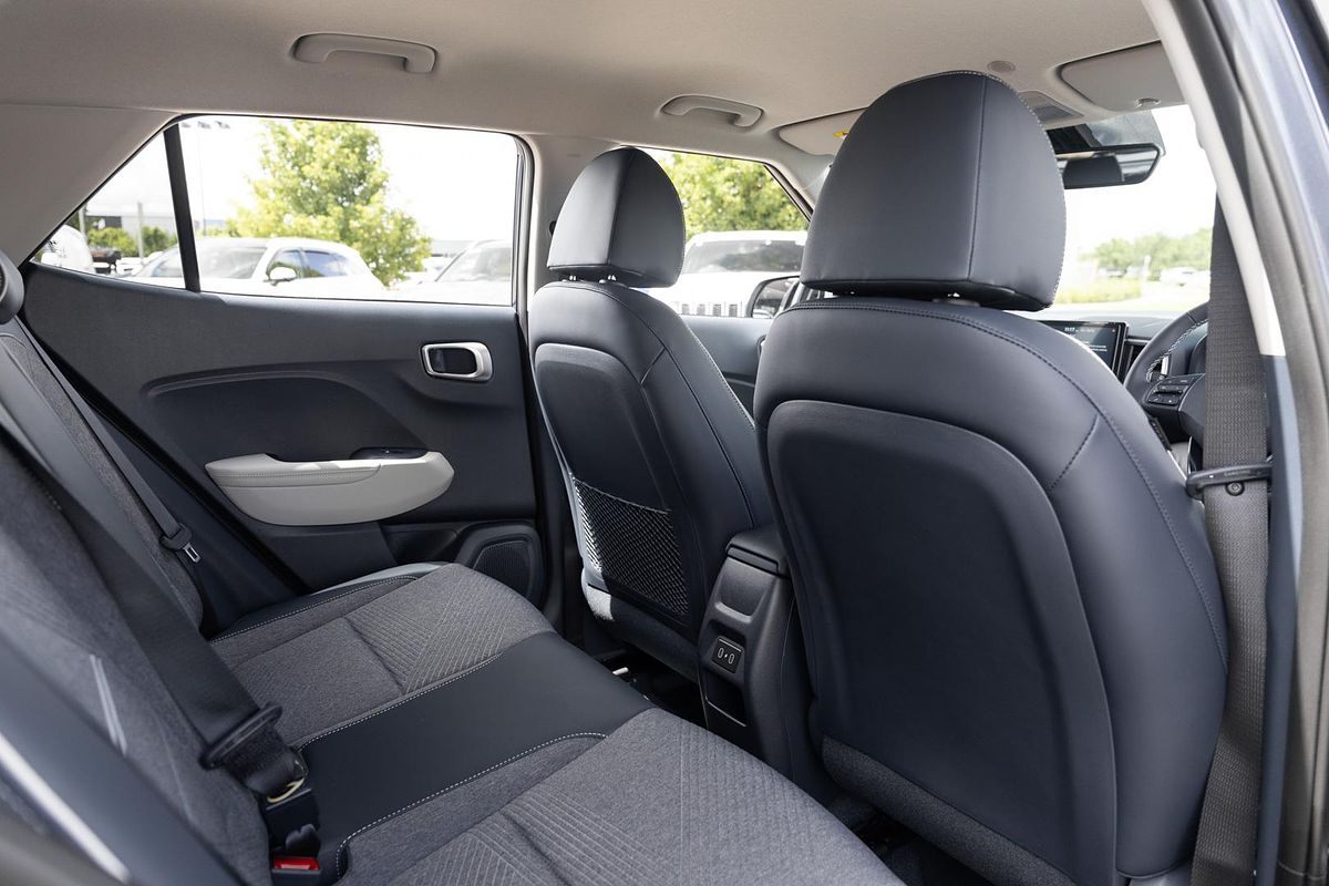 2025 Hyundai Venue Elite QX.V5