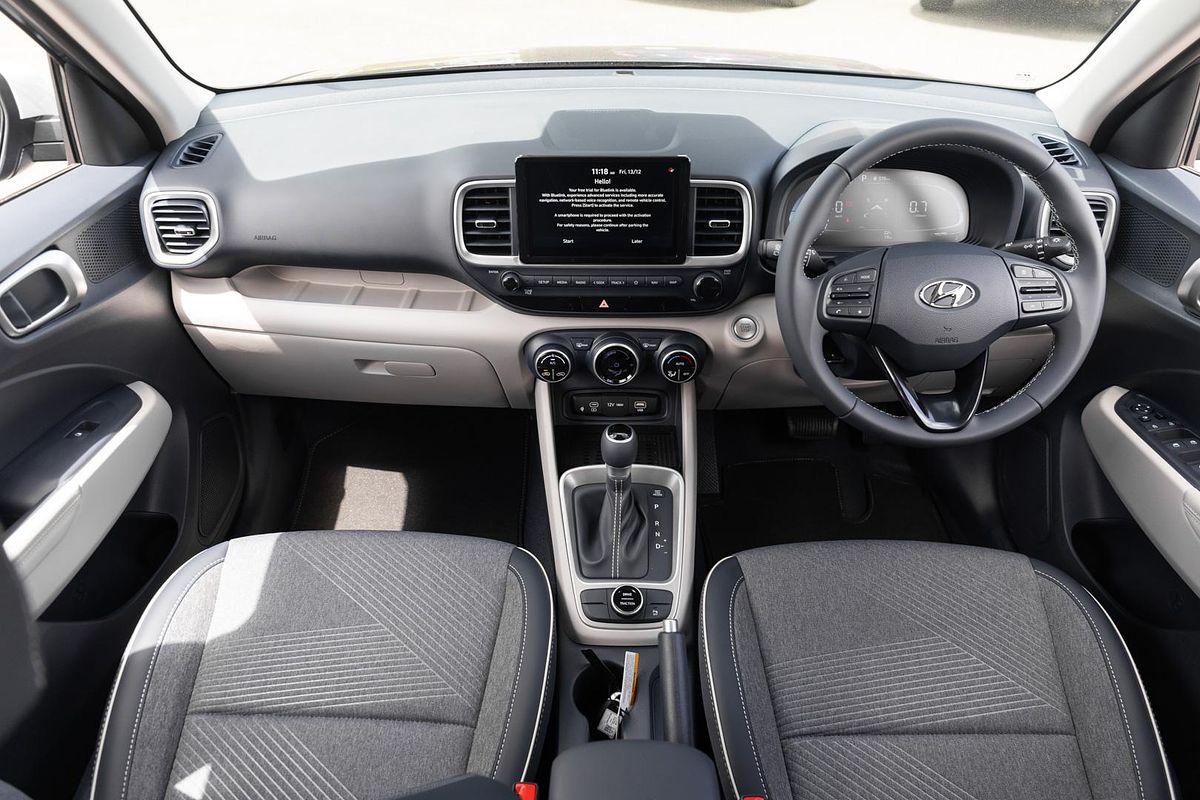 2025 Hyundai Venue Elite QX.V5