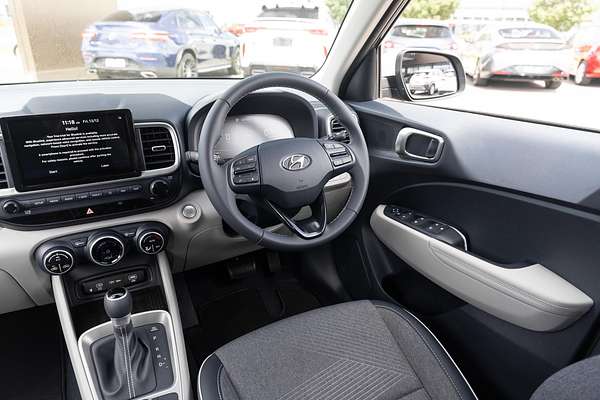 2025 Hyundai Venue Elite QX.V5