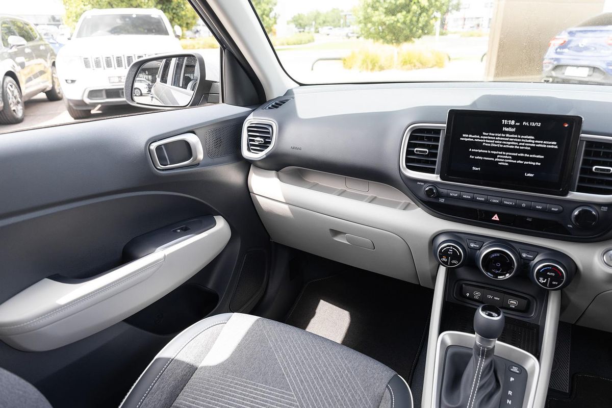 2025 Hyundai Venue Elite QX.V5