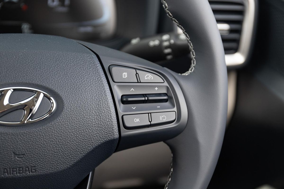 2025 Hyundai Venue Elite QX.V5