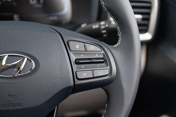 2025 Hyundai Venue Elite QX.V5