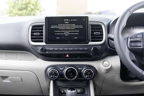 2025 Hyundai Venue Elite QX.V5